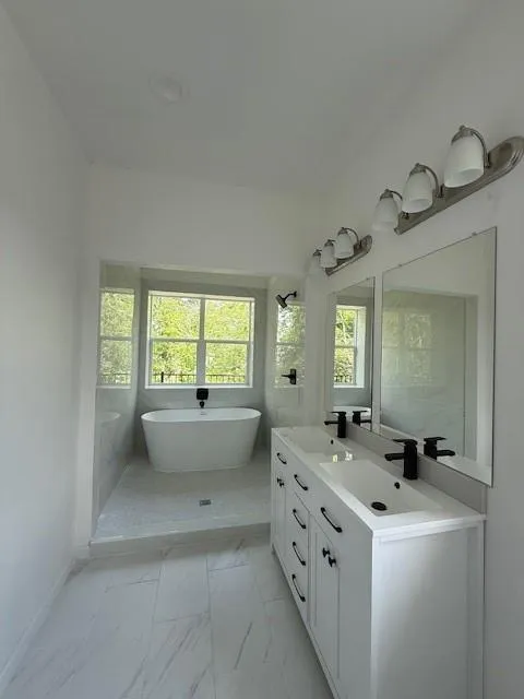 4607 Clover Street Houston, TX 77051