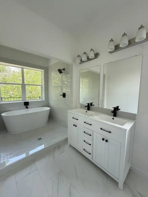 4607 Clover Street Houston, TX 77051
