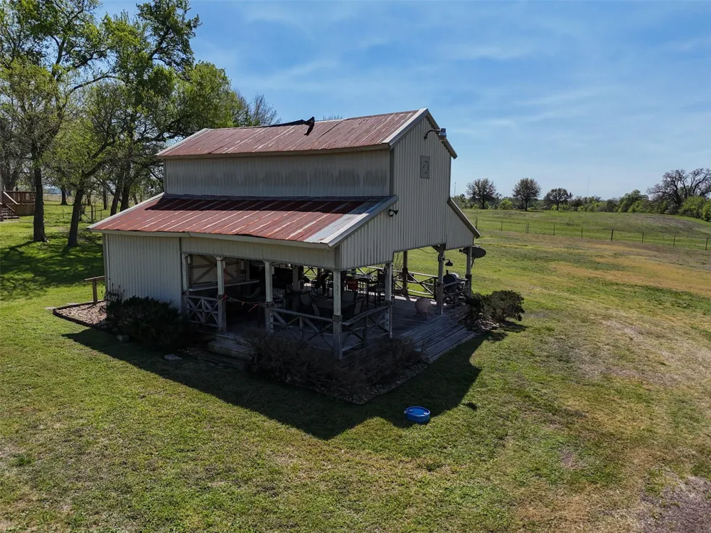 17260 Highway 6 Navasota, TX 77868