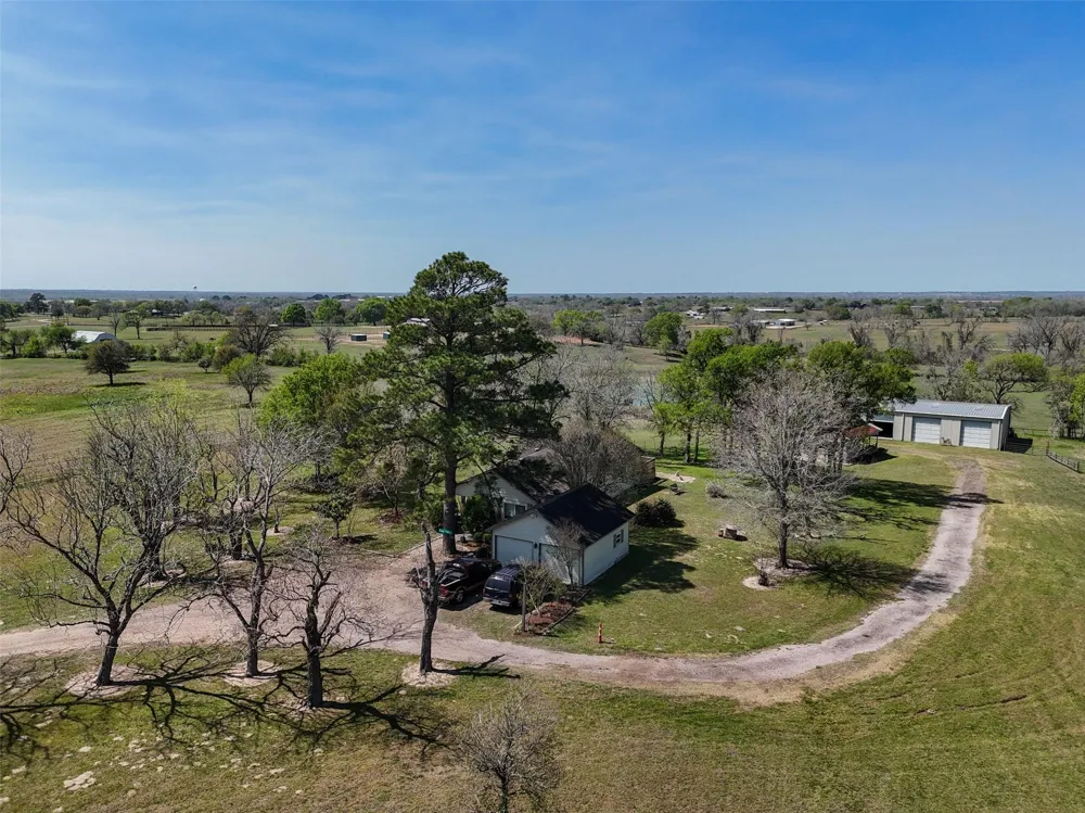 17260 Highway 6 Navasota, TX 77868