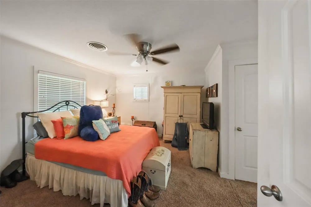 17260 Highway 6 Navasota, TX 77868