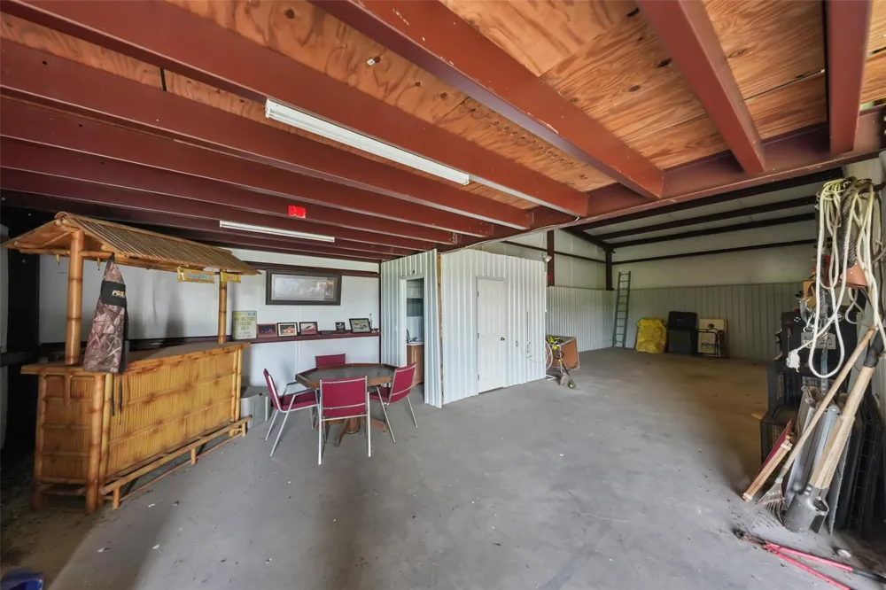 17260 Highway 6 Navasota, TX 77868