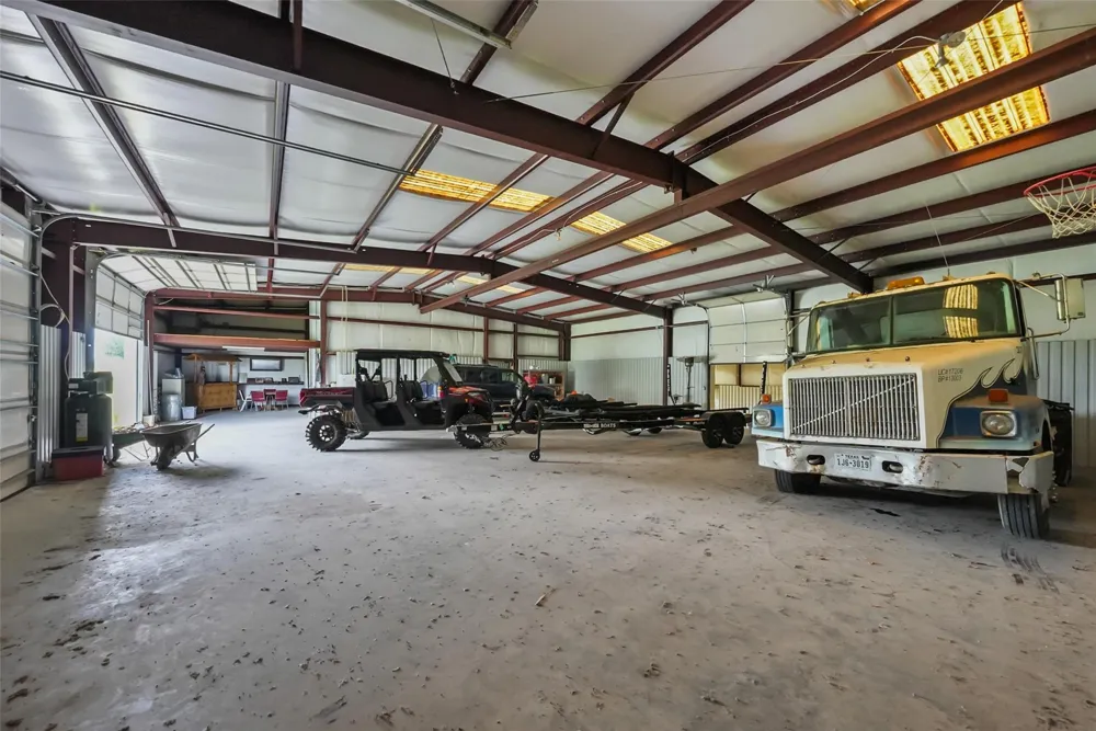 17260 Highway 6 Navasota, TX 77868