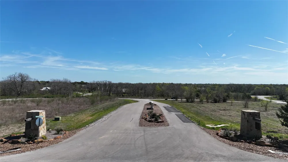 10168 Vista Place Chappell Hill, TX 77426