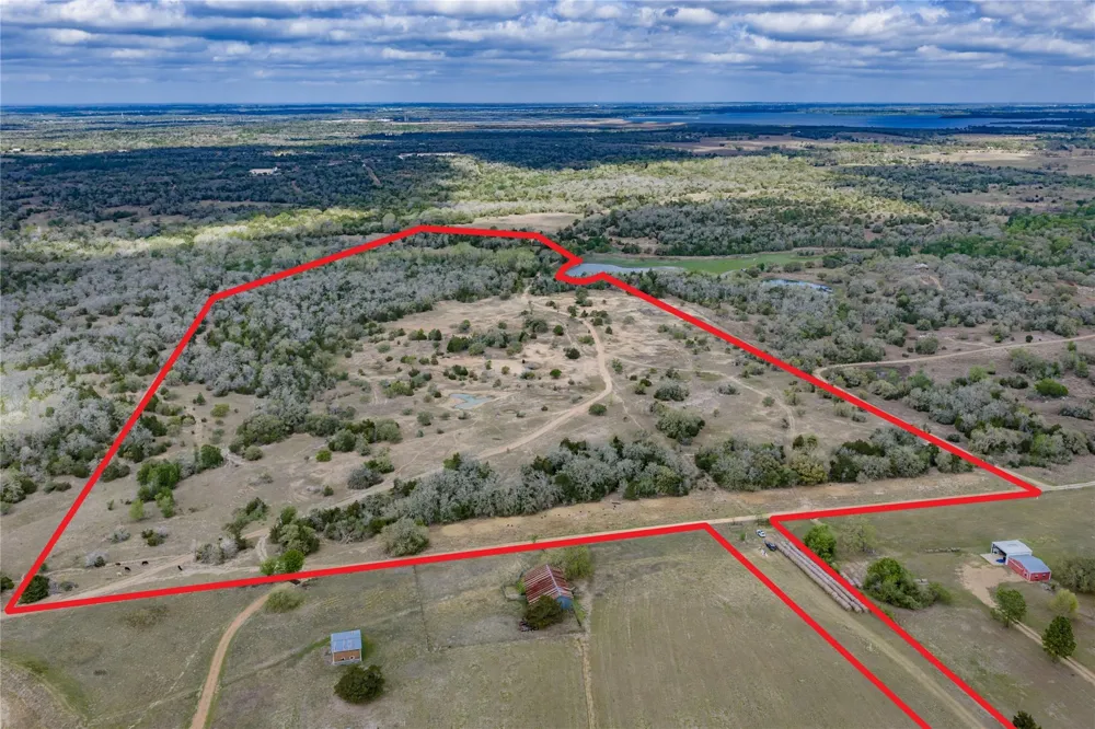 Fm 955 Fayetteville, TX 78940