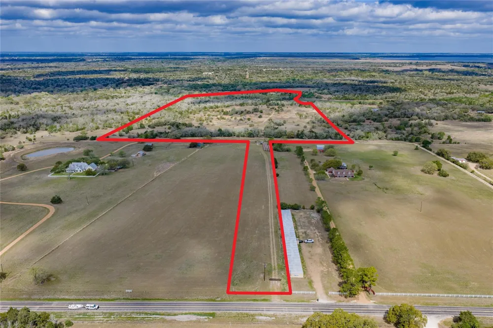 Fm 955 Fayetteville, TX 78940