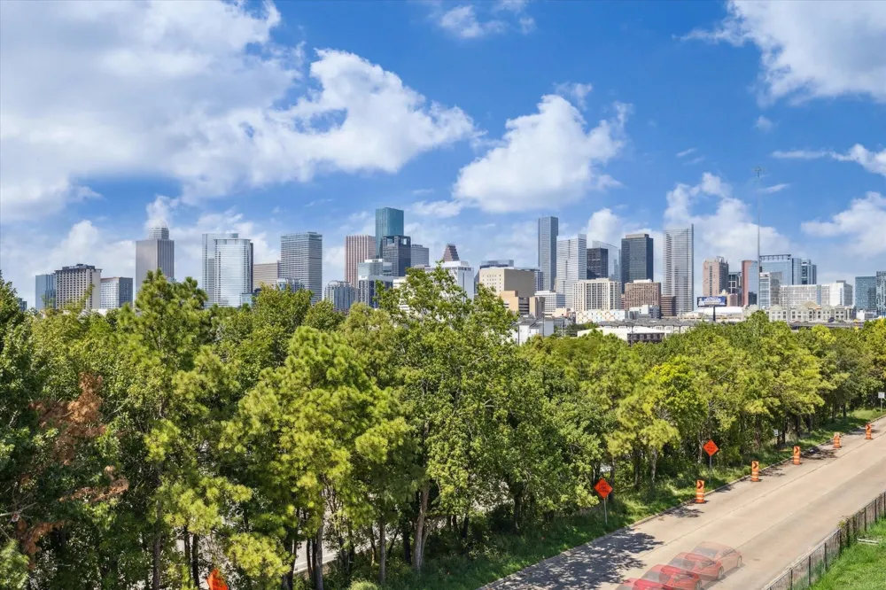 2803 Chartres Street Houston, TX 77004
