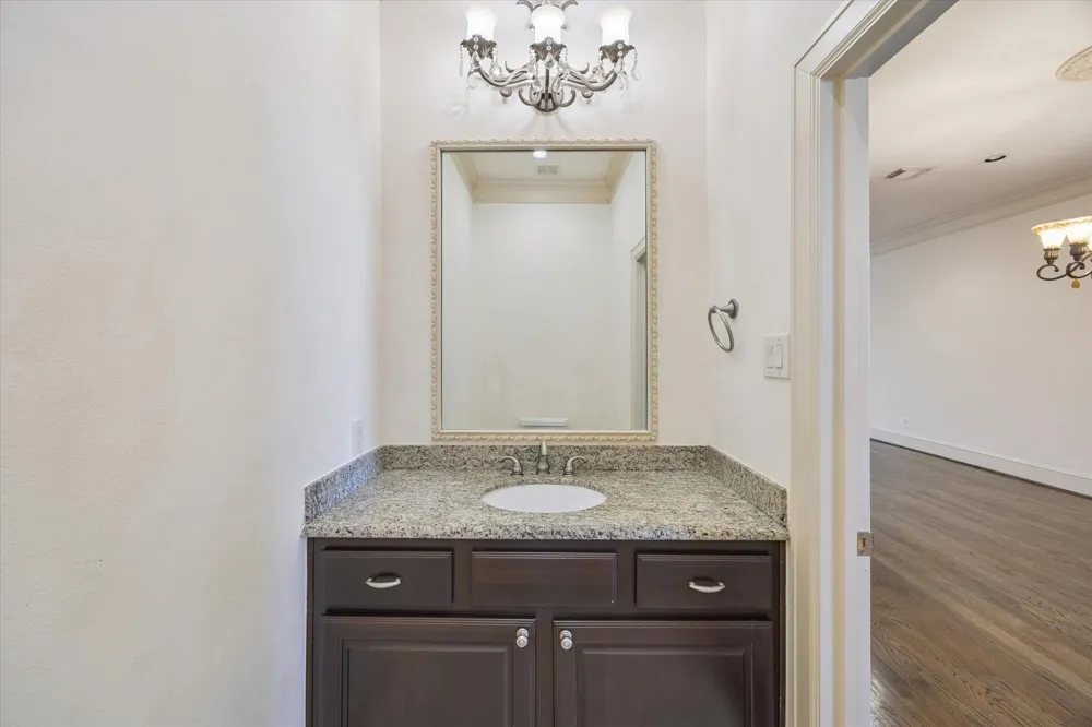 2803 Chartres Street Houston, TX 77004
