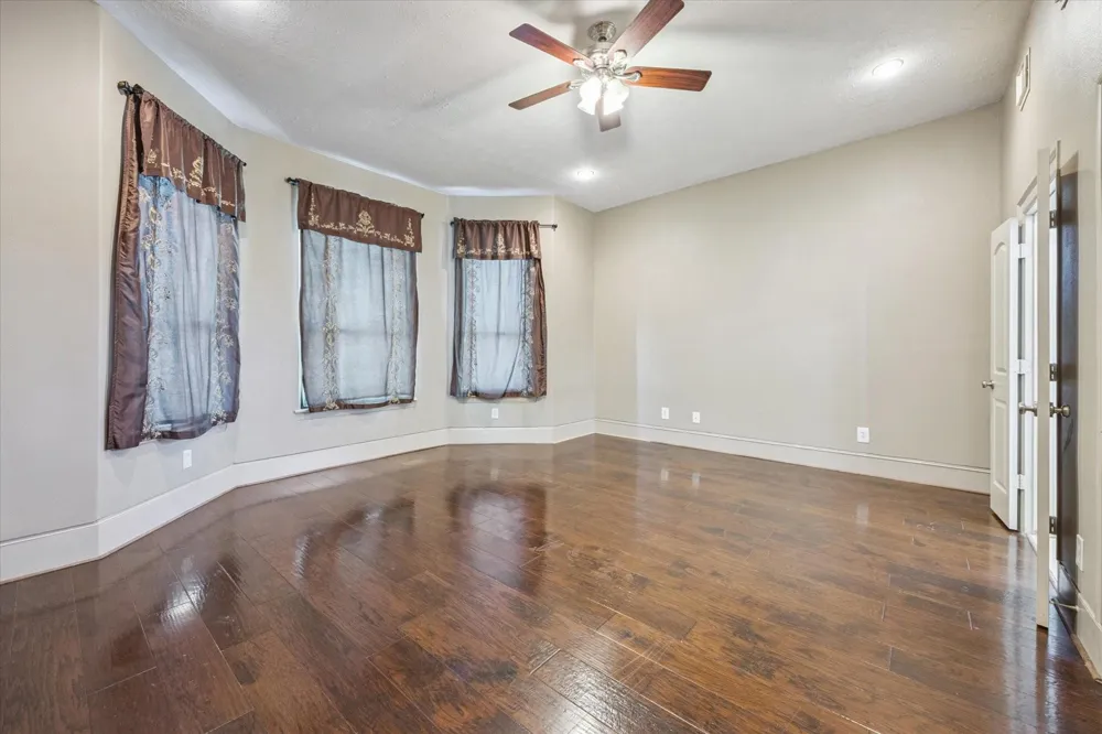 2803 Chartres Street Houston, TX 77004