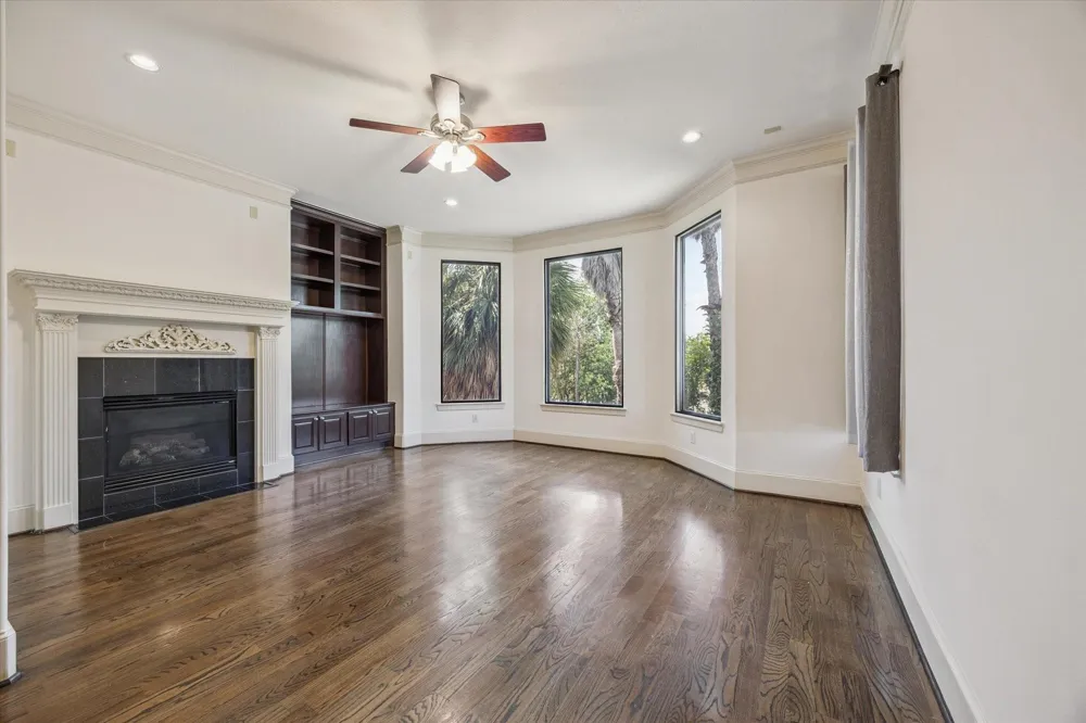 2803 Chartres Street Houston, TX 77004