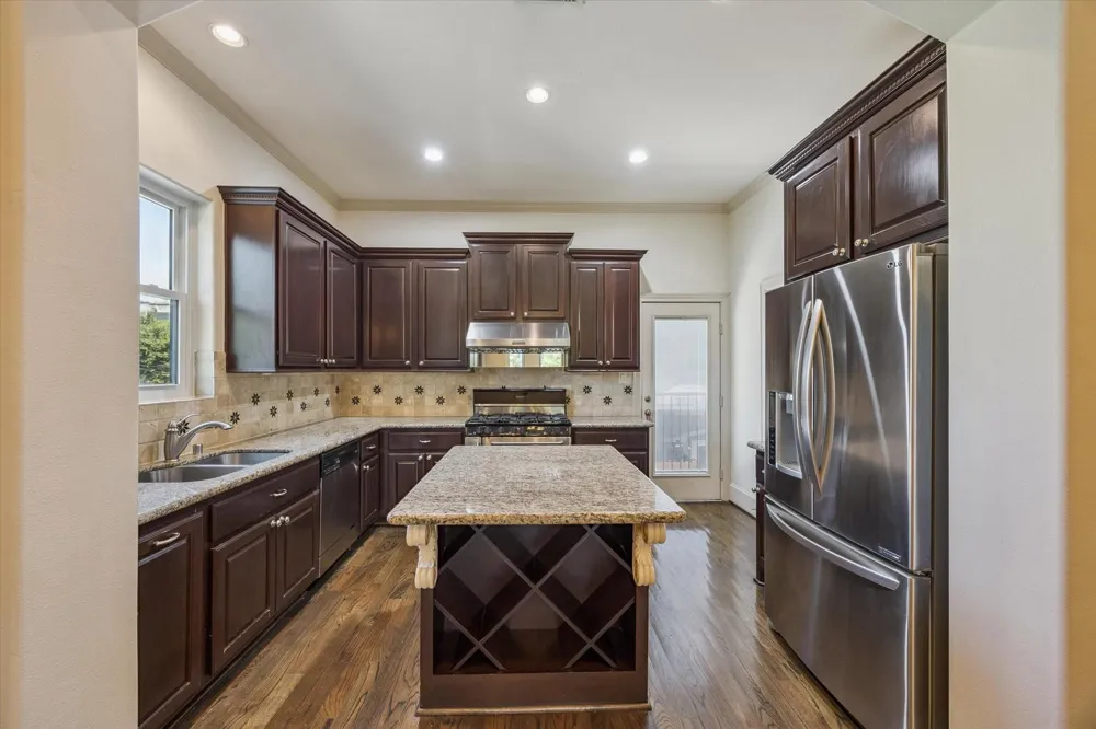 2803 Chartres Street Houston, TX 77004