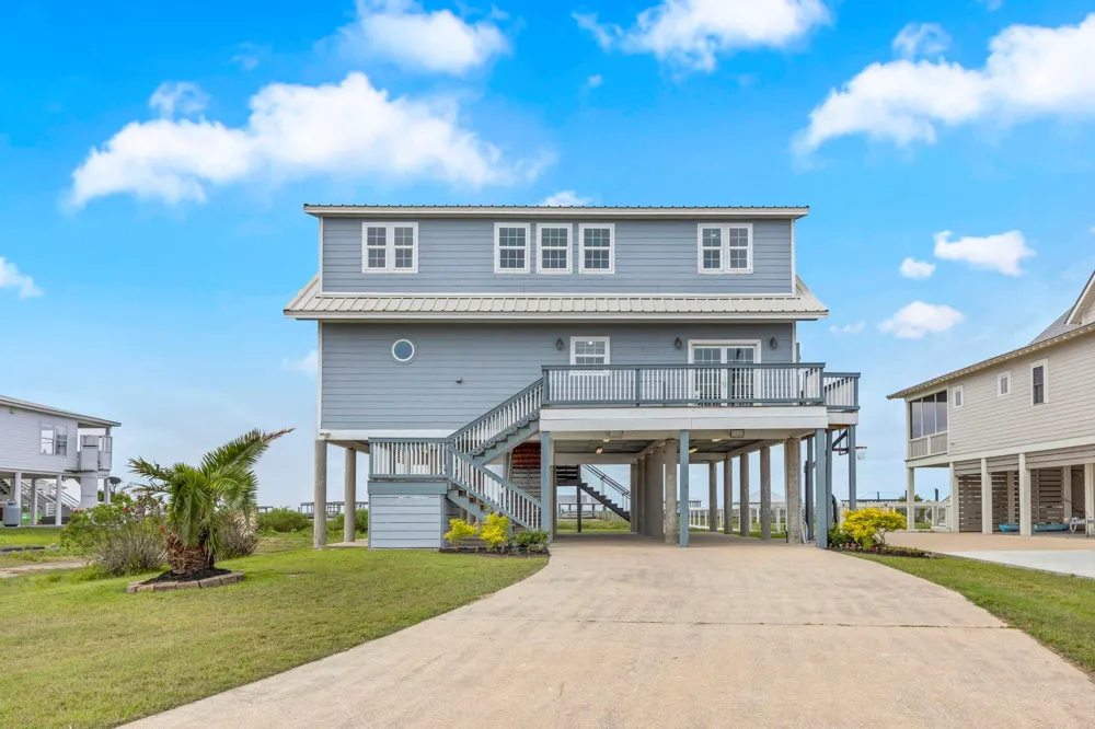 3785 Lake Breeze Road Lake Charles, LA 70605
