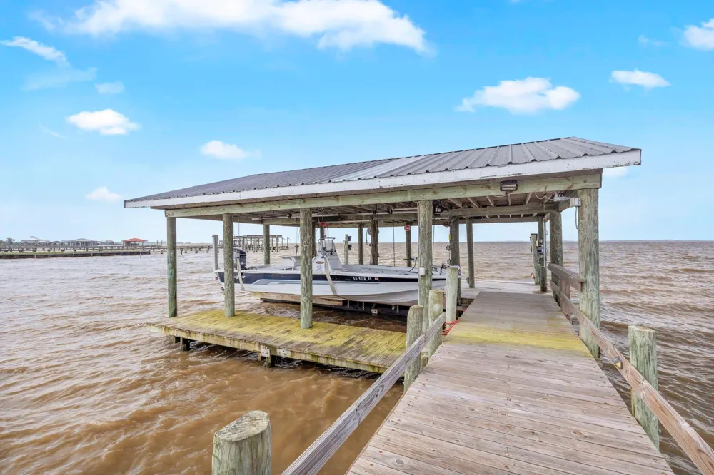 3785 Lake Breeze Road Lake Charles, LA 70605
