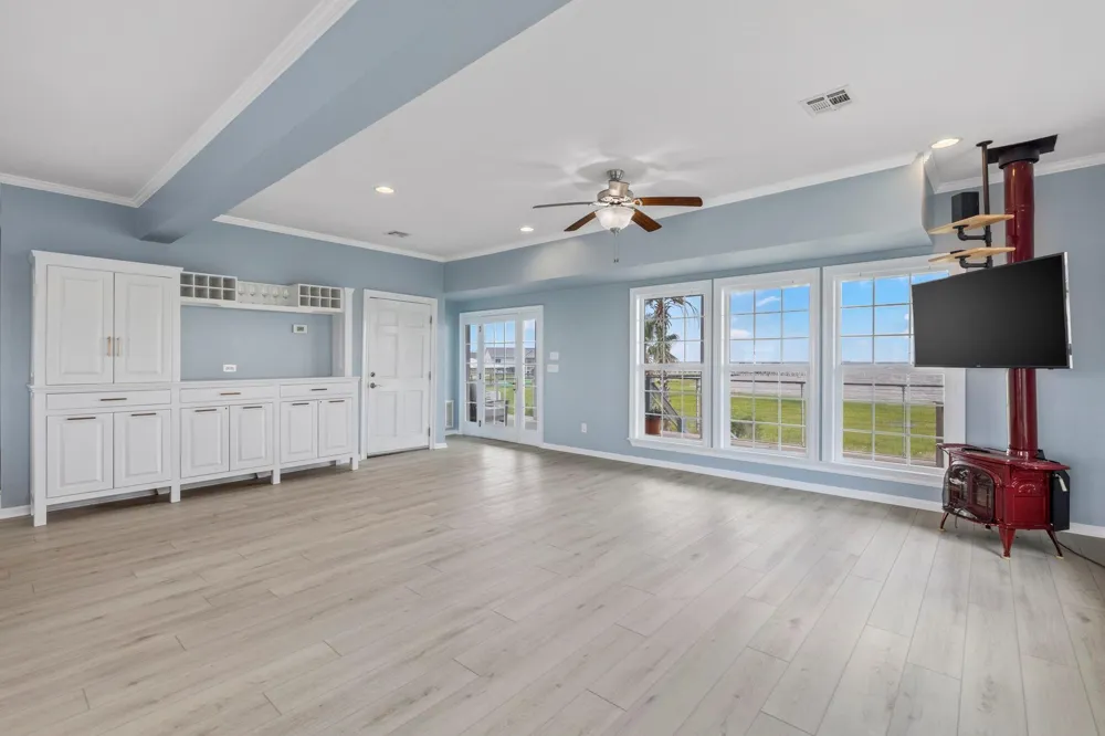 3785 Lake Breeze Road Lake Charles, LA 70605