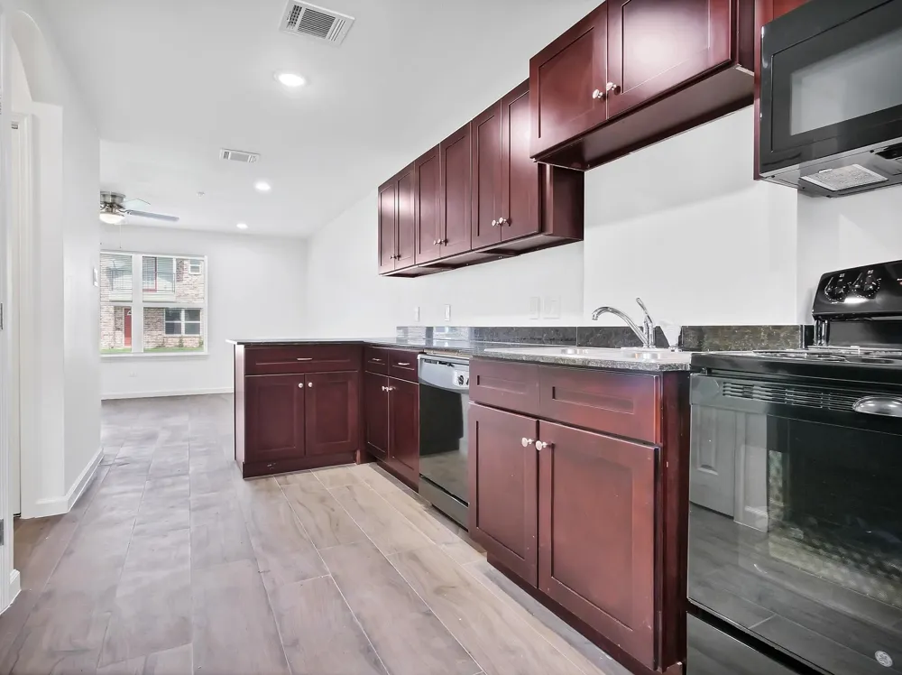 2802 Shaver Street Pasadena, TX 77502