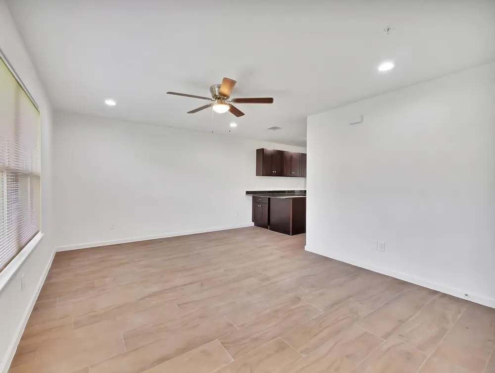 2802 Shaver Street Pasadena, TX 77502