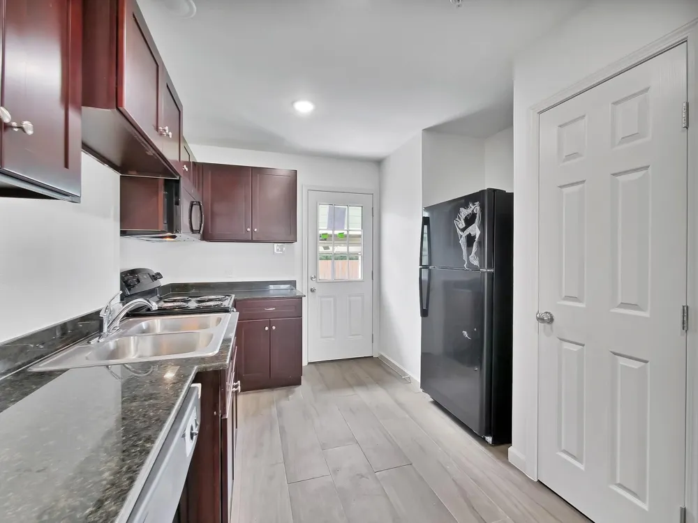 2802 Shaver Street Pasadena, TX 77502