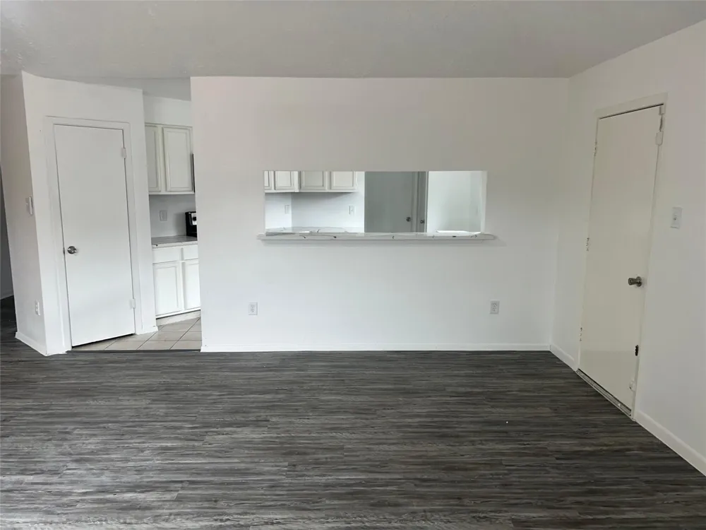 1362 Ambrosden Lane Channelview, TX 77530