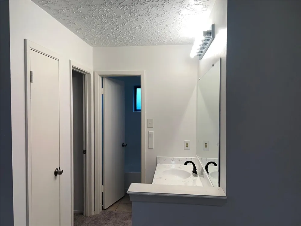 1362 Ambrosden Lane Channelview, TX 77530