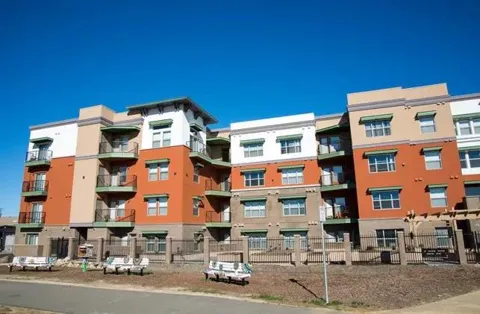 25 Harbour Wy