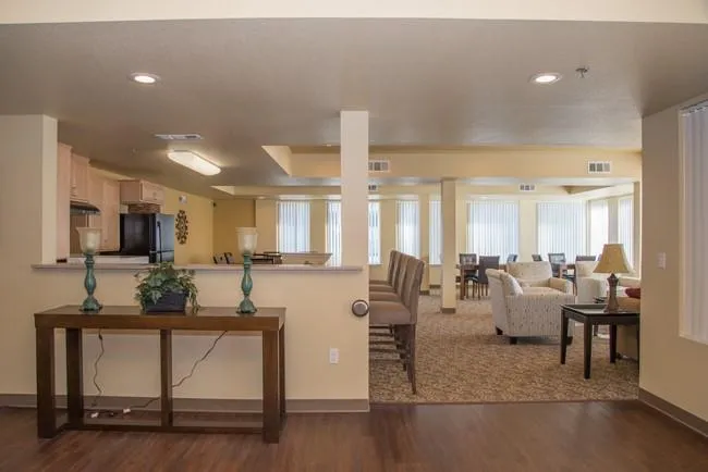 25 Harbour Wy Richmond, CA 94801