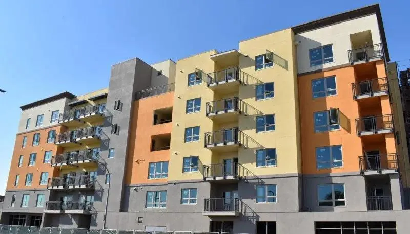 25 Harbour Wy Richmond, CA 94801