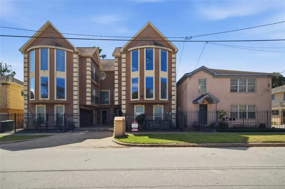 1316 Cleburne Street #B Houston, TX 77004