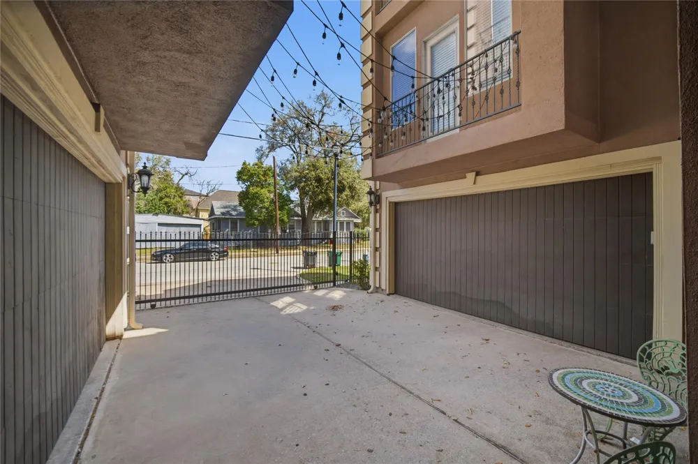 1316 Cleburne Street #B Houston, TX 77004
