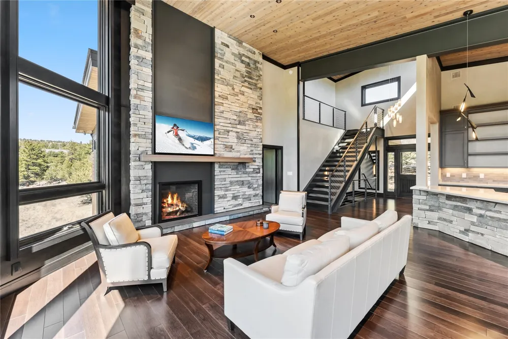 21261 Broadview Road Nathrop, CO 81236