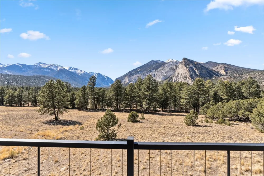 21261 Broadview Road Nathrop, CO 81236
