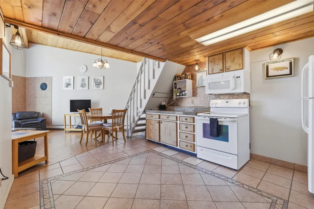2424 Ryan Gulch Court S #304 Wildernest, CO 80498