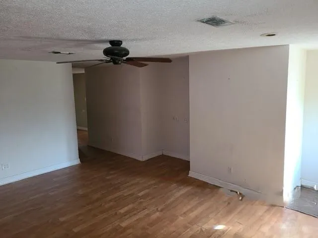 21788 Interstate Highway 10 Vidor, TX 77662