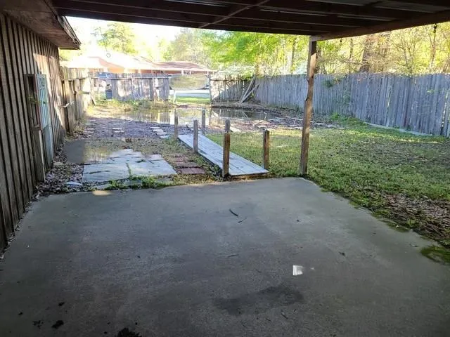 21788 Interstate Highway 10 Vidor, TX 77662