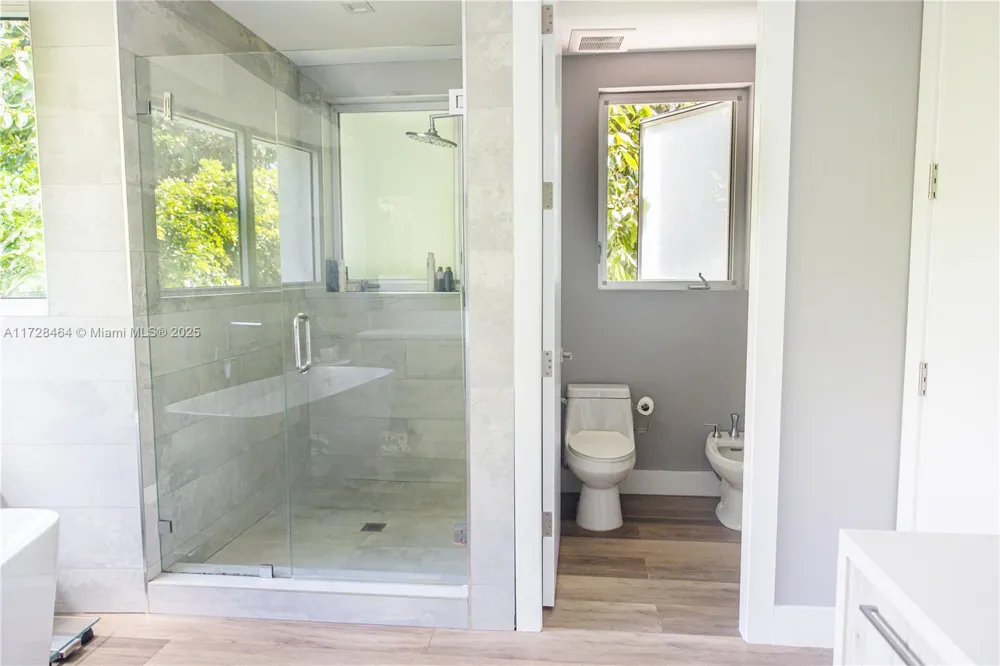 6790 SW 72 STREET South Miami, FL 33143