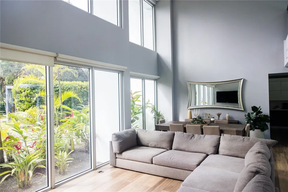 6790 SW 72 STREET South Miami, FL 33143