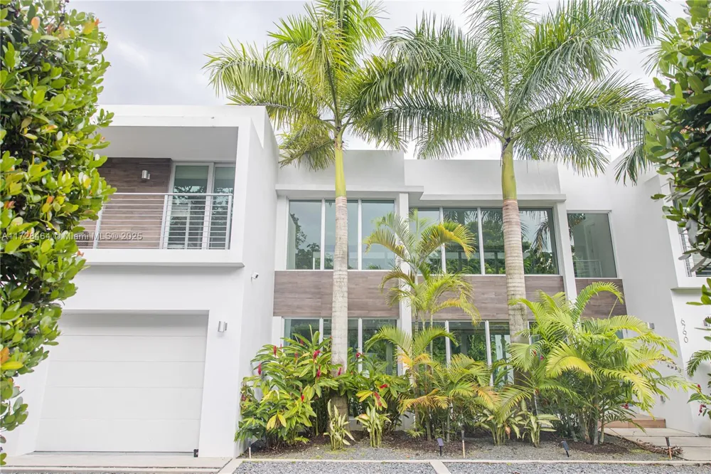 6790 SW 72 STREET South Miami, FL 33143