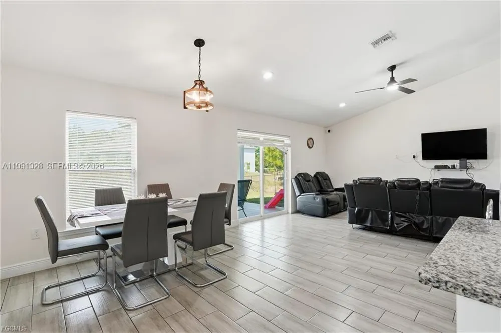 1013 ATHERTON AVE Lehigh Acres, FL 33971