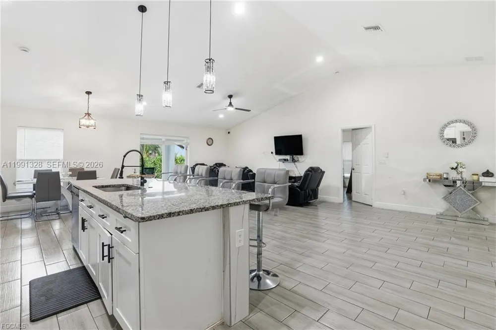 1013 ATHERTON AVE Lehigh Acres, FL 33971