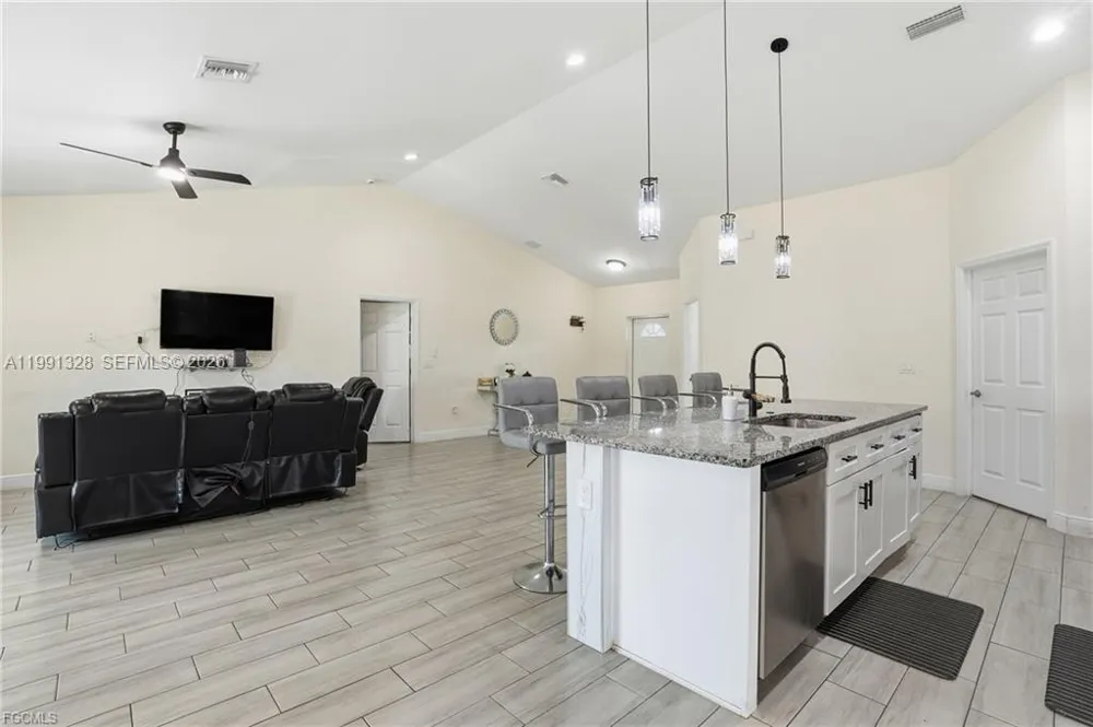 1013 ATHERTON AVE Lehigh Acres, FL 33971