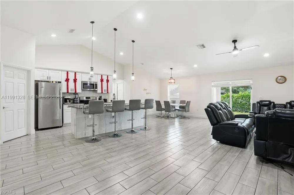1013 ATHERTON AVE Lehigh Acres, FL 33971
