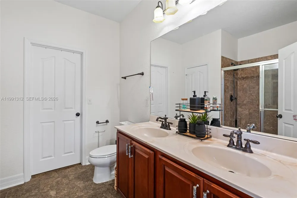 8130 blue daze ct Lehigh Acres, FL 33972