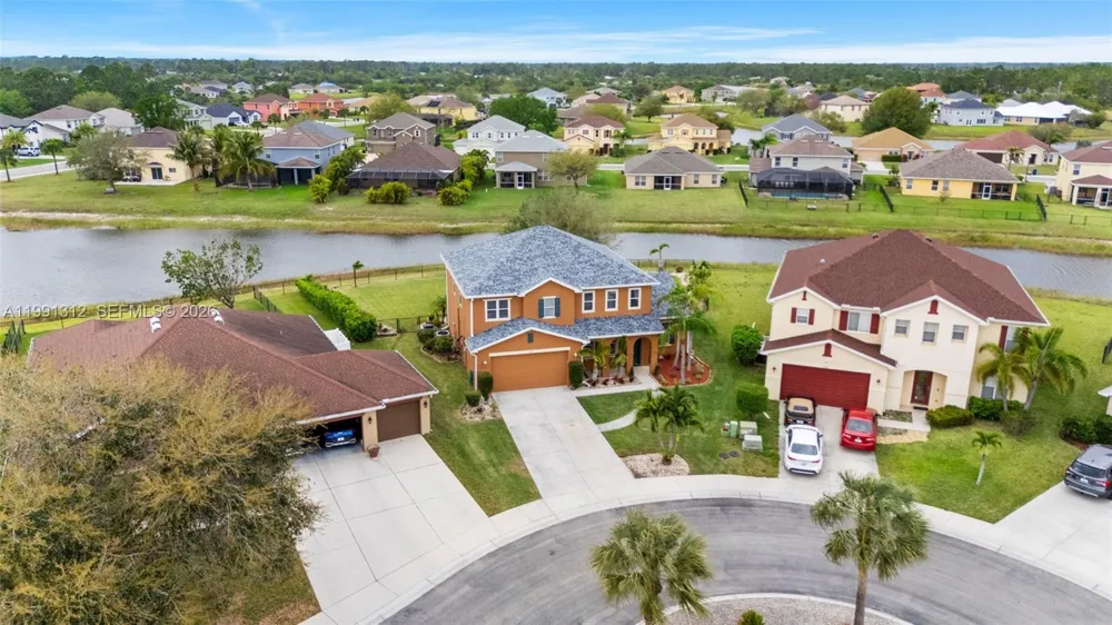 8130 blue daze ct Lehigh Acres, FL 33972