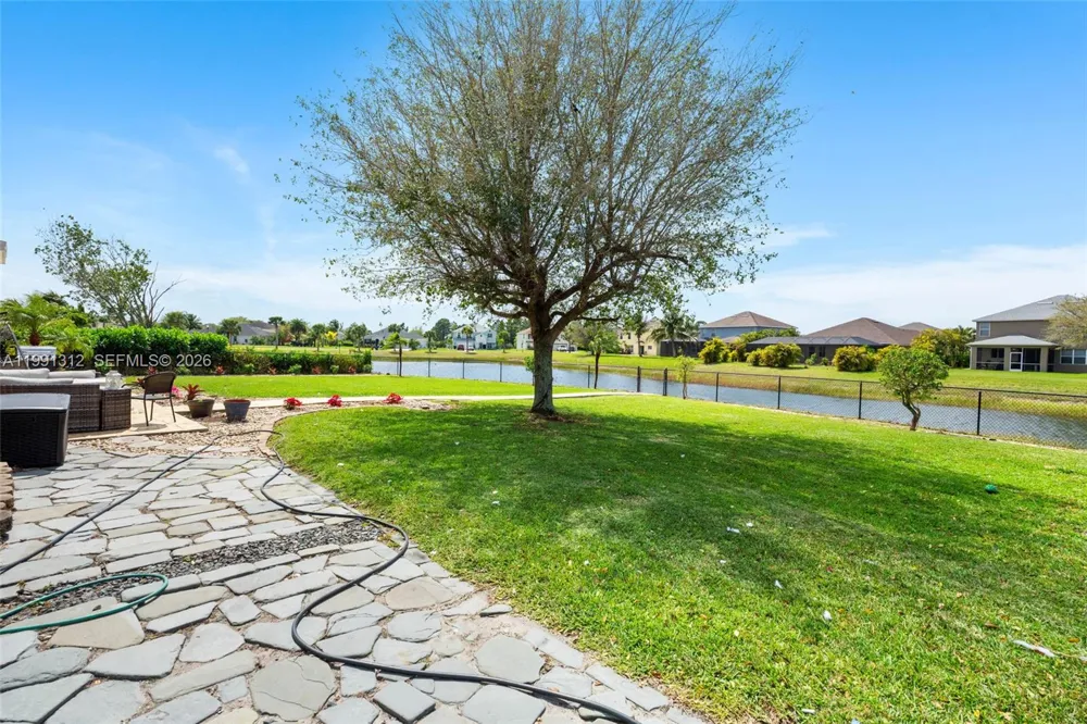 8130 blue daze ct Lehigh Acres, FL 33972