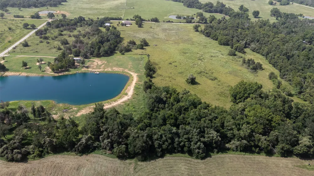 1504 County Road 459 Thorndale, TX 76577