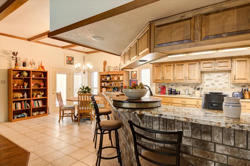 115 Firestone Place Meadowlakes, TX 78654