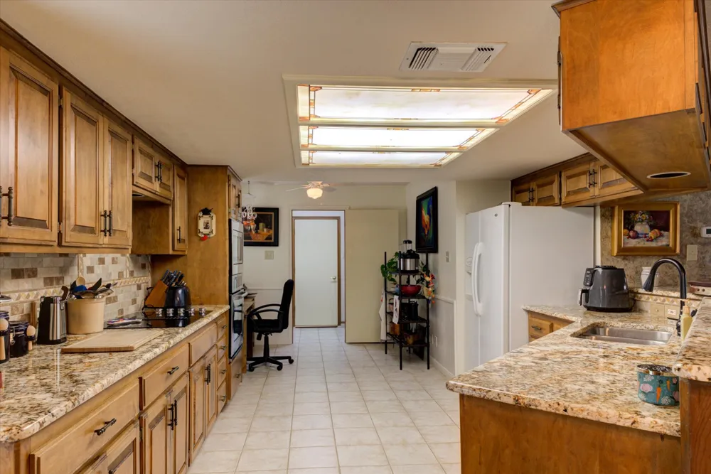 115 Firestone Place Meadowlakes, TX 78654