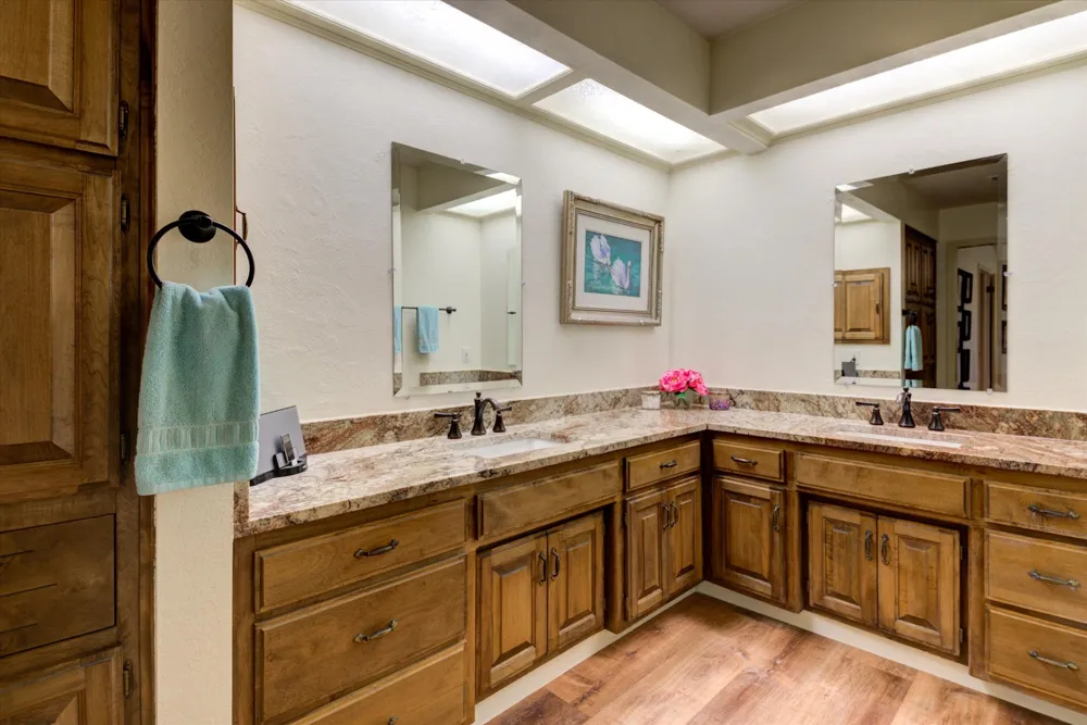 115 Firestone Place Meadowlakes, TX 78654