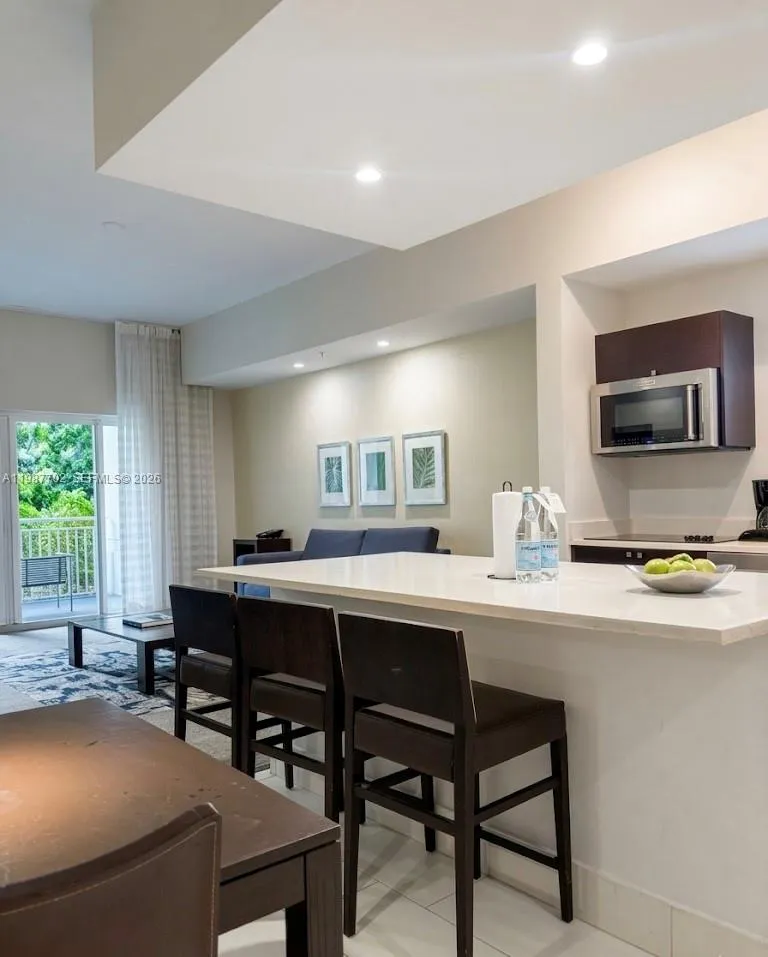 5300 NW 87th Ave #1109 Doral, FL 33178