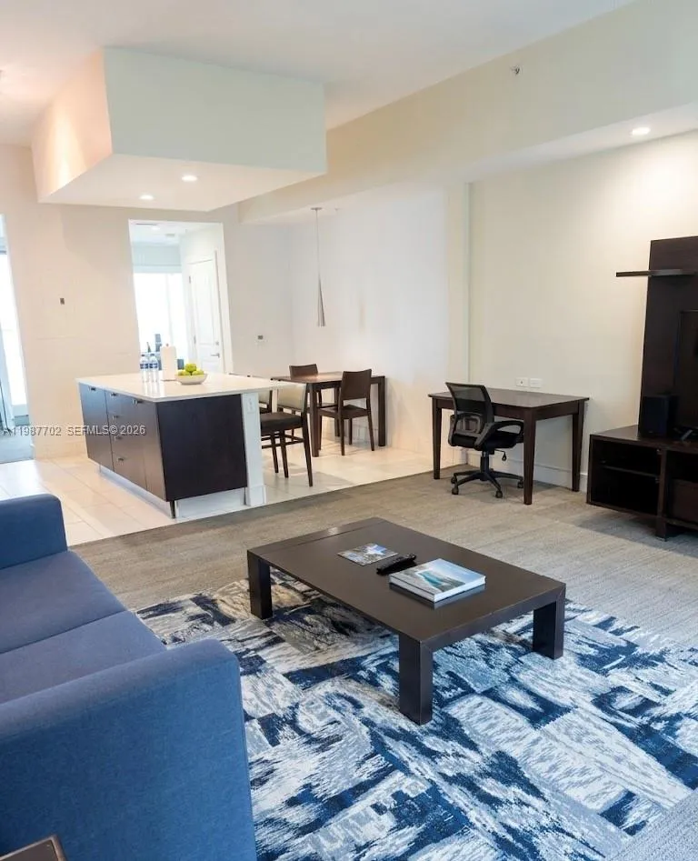 5300 NW 87th Ave #1109 Doral, FL 33178