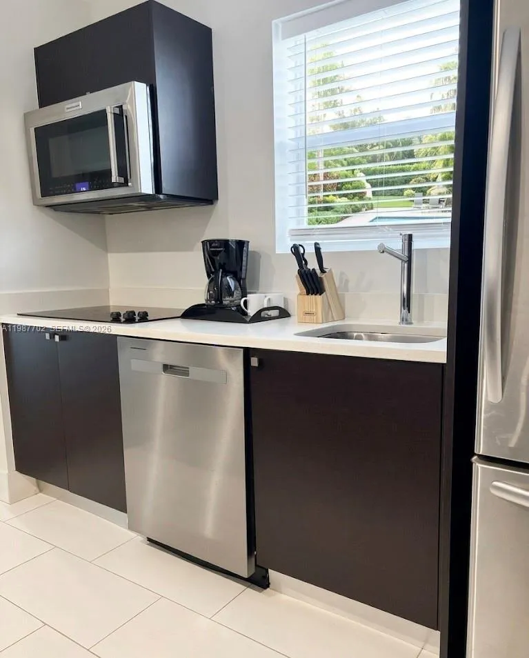 5300 NW 87th Ave #1109 Doral, FL 33178